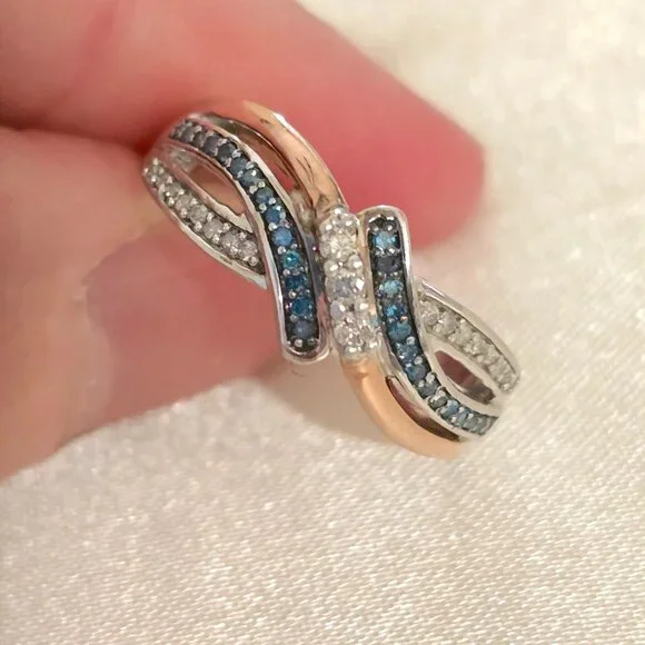 Diamond Three Stone Bypass Ring – 10K Rose Gold & Sterling Silver - Size 7 - Picture 5 of 9